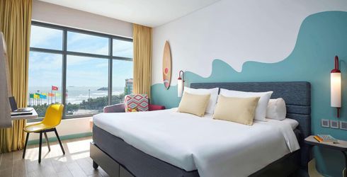 hotel room image