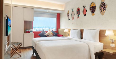 hotel room image