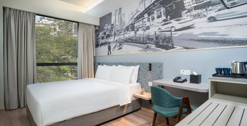 hotel room image