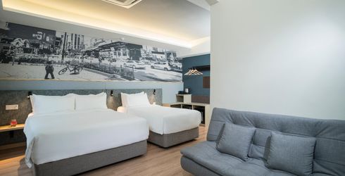 hotel room image