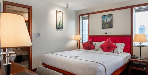 hotel room image