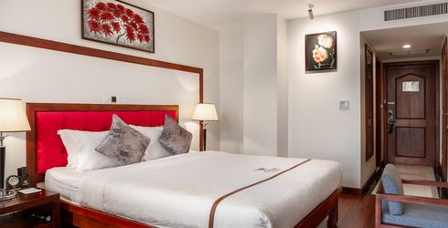 hotel room image
