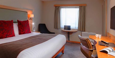 hotel room image