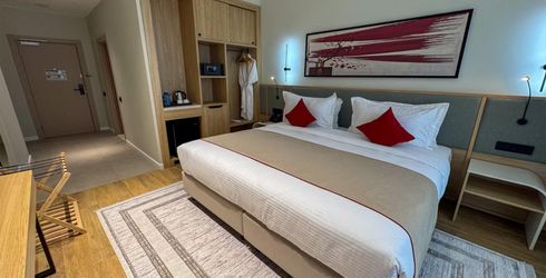 hotel room image