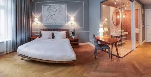 hotel room image