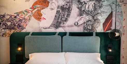 hotel room image