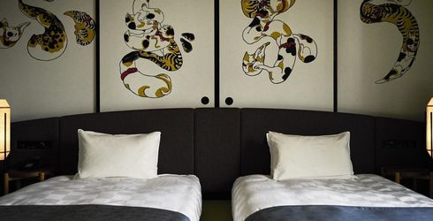 hotel room image