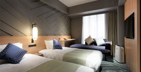 hotel room image