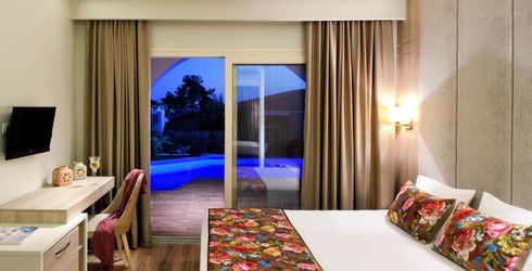 hotel room image