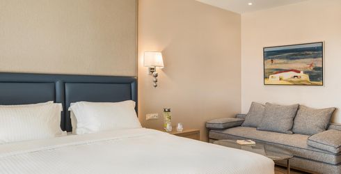 hotel room image