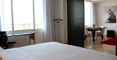 hotel room image