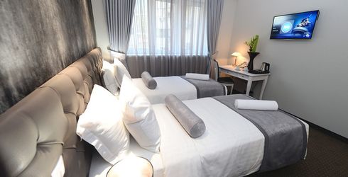 hotel room image