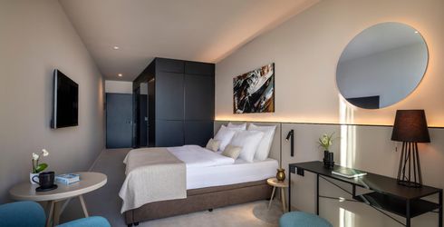 hotel room image