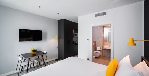 hotel room image