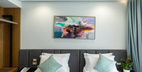 hotel room image