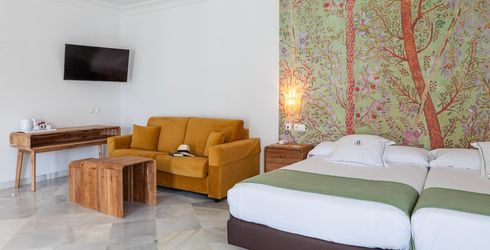 hotel room image
