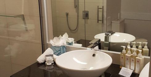 hotel room image