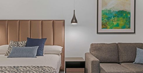 hotel room image