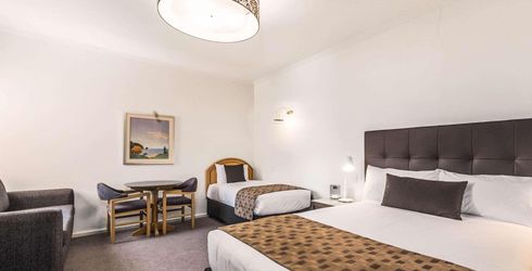 hotel room image