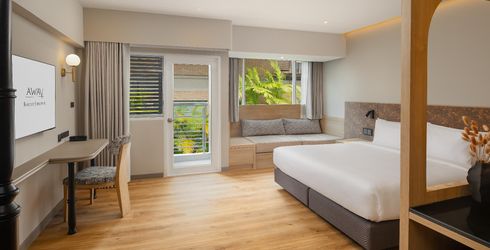 hotel room image