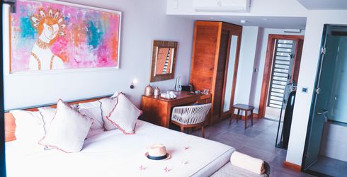 hotel room image