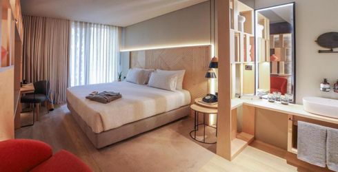 hotel room image