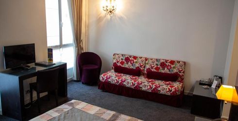hotel room image