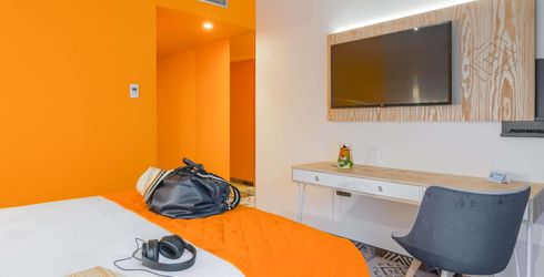 hotel room image