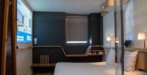 hotel room image