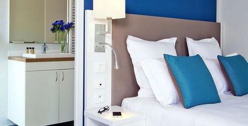 hotel room image