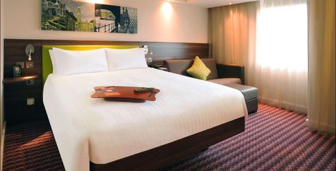 hotel room image