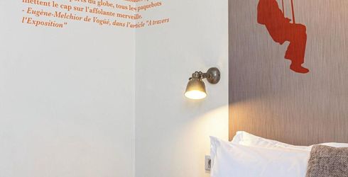hotel room image
