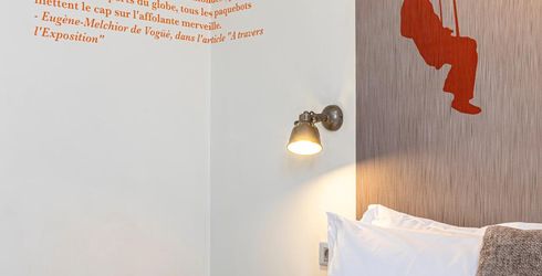 hotel room image