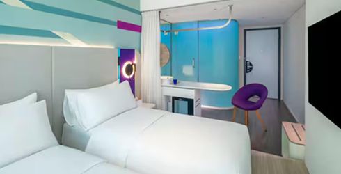hotel room image