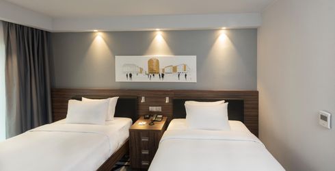 hotel room image