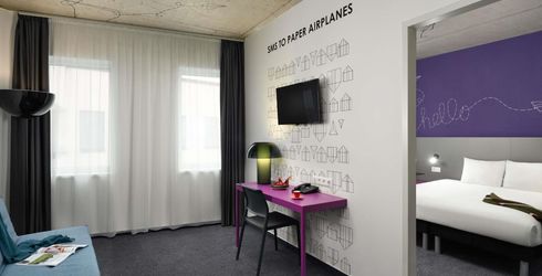 hotel room image