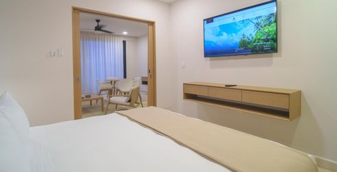 hotel room image