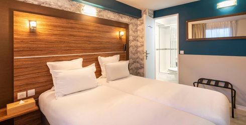 hotel room image
