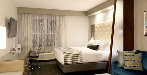 hotel room image
