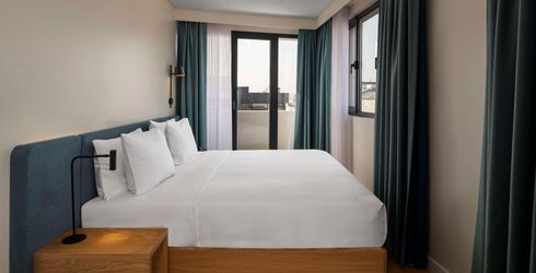 hotel room image