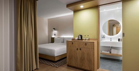 hotel room image