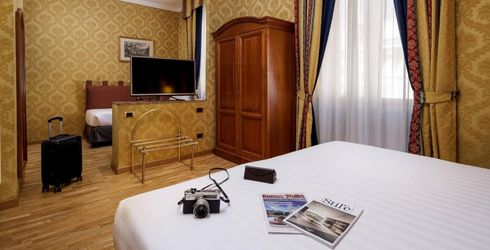 hotel room image