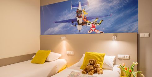 hotel room image