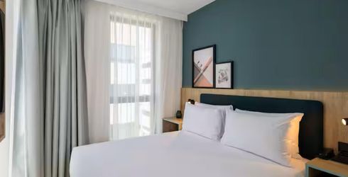 hotel room image