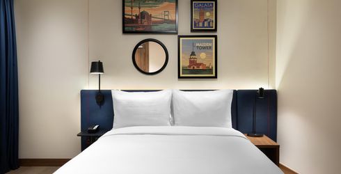hotel room image