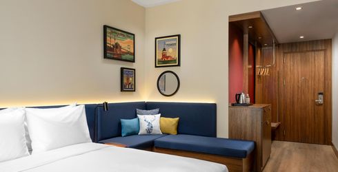 hotel room image