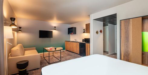 hotel room image