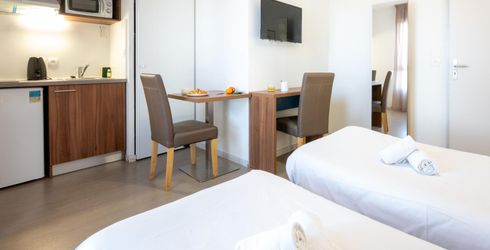 hotel room image