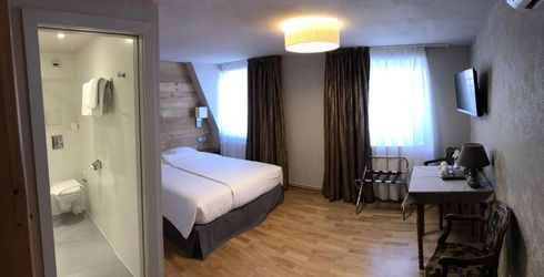 hotel room image