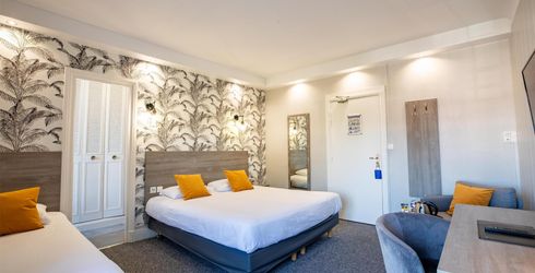 hotel room image
